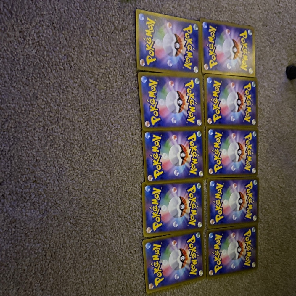 Pokemon Trading Cards - Picture 4 of 6